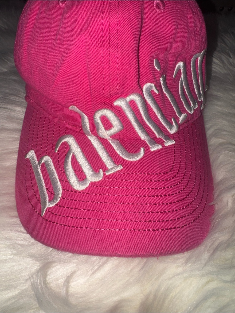 Balenciaga Hot Pink Cap with White Embroidered Logo - Picture 3 of 13